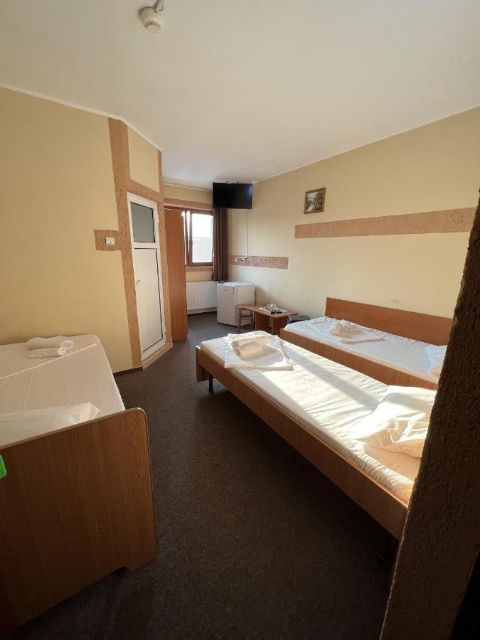 Hotel Monte Carlo Piteszti Zewnętrze zdjęcie